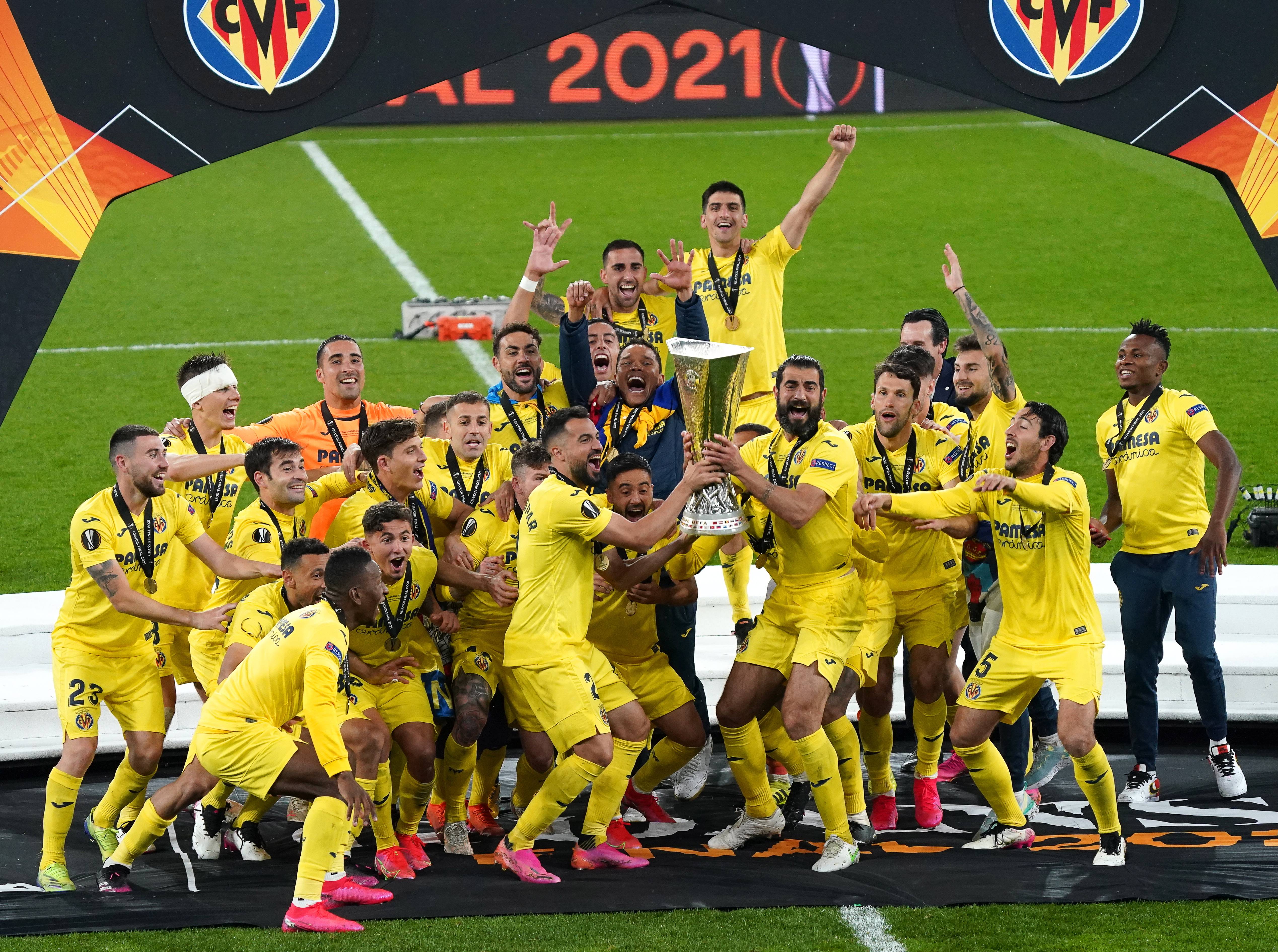 爱游戏官网-关于清晨比利亚雷亚尔调整名单：法甲节点到来；质疑声仍在；医务组通报恢复的信息