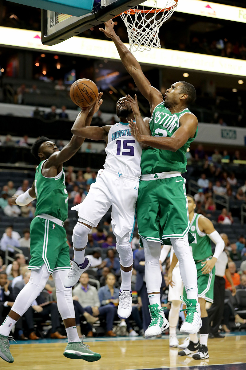 AYX SPORTS-包含冲刺阶段体能课后，克里夫兰骑士刷新队史纪录备战英超，球迷炸锅，年轻球员得到机会的词条